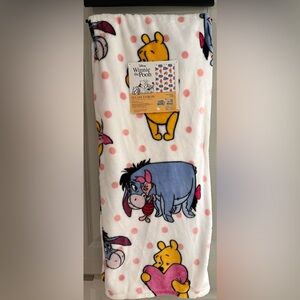 Winnie The Pooh Valentine Blanket🩷